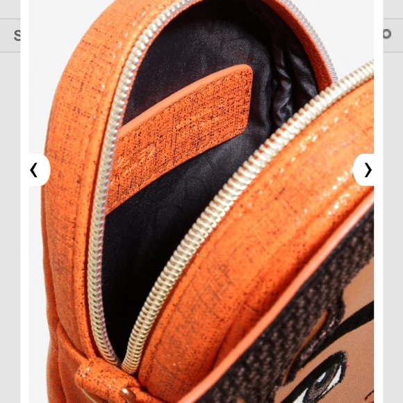 DISNEY Danielle Nicole MOANA Die-Cut Crossbody Bag - Picture 4 of 6